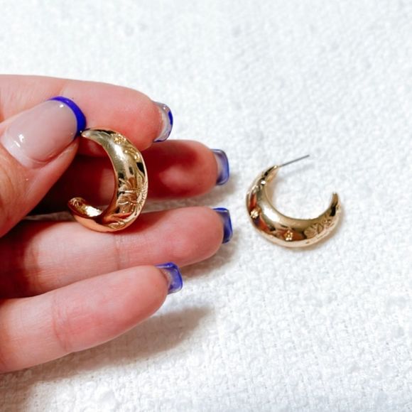 Boho gold hoop earrings M232 - Picture 2 of 3